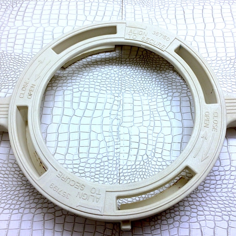 Pentair - Lock Ring – Off White (Whisperflo) Manufacturer SKU: 357150